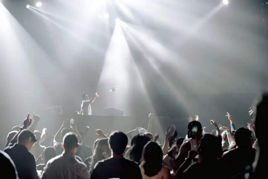 10 DJ Skills You Need to Master to Wow a Crowd